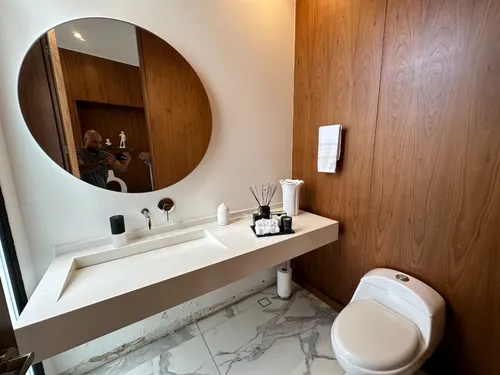 La Casa Mas Exclusiva Del Alto De Palmas! Excelente Ubicacion Y Precio! Como Nueva! Con