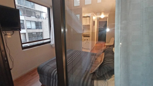 Estudio Con Estacionamiento En Arriendo En Las Condes
