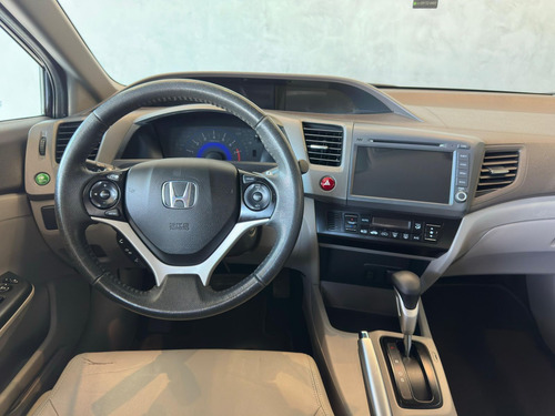 Honda Civic Sedan LXR 2.0 Flexone 16V Aut. 4p