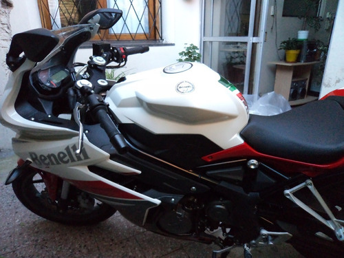 Imagen 5 de 5 de Benelli 302r 2021