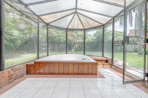 Casa Con Excelente Lote En La Horqueta, A Pocas Cuadras Del Colegio Newman.