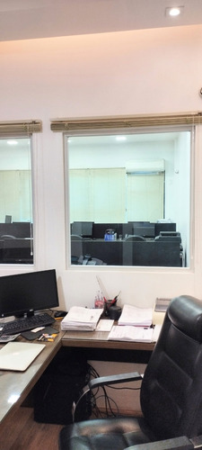 Sala Comercial Mobiliada 75m² Com 02 Banheiros - Centro De Santos ( R$ 3.350,00 Pacote / Oportunidade )