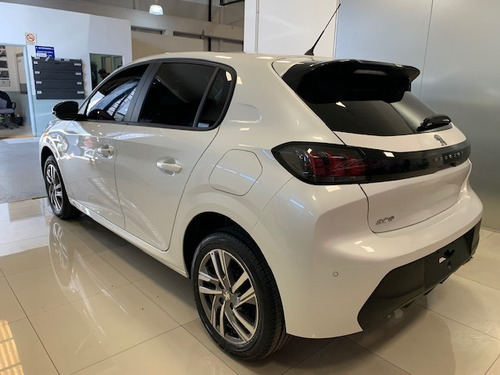 Peugeot 208 1.6l Feline Tiptronic