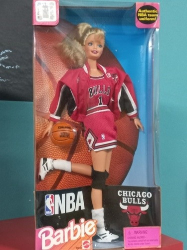 Imagem 3 de 6 de Barbie Articulada Basquete Chicago Bulls Nba 1998 Antiga