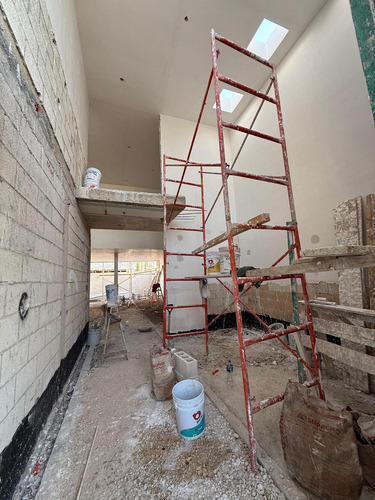 Casa En Venta Merida, Temozon Norte, En Privada, Sep 2025.