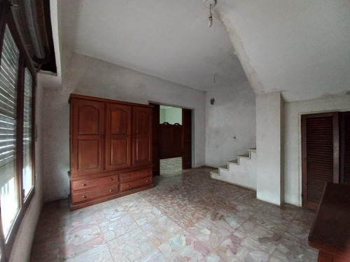 Imagen 7 de 27 de Casa 3 Dormitorios - Barrio El Carmen - Berisso-123 31 Y 32