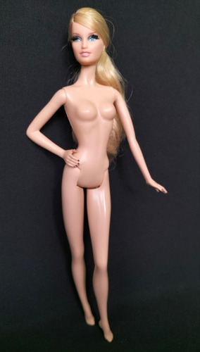 Barbie The Look City Shopper, Barbie Lara Rubia, Model Muse (Usado)