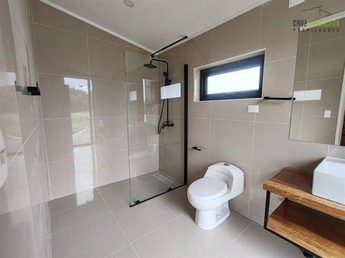 Casa En Arriendo De 3 Dorm. En Puerto Varas