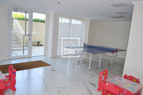 Departamento En Venta En Edificio Frente Al Mar