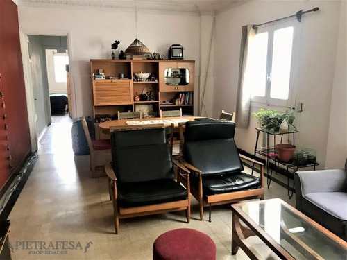 Imagen 2 de 14 de Apartamento En Venta - 5 Dormitorios - 2 Baños- Blacón- Mercedes - Cordon