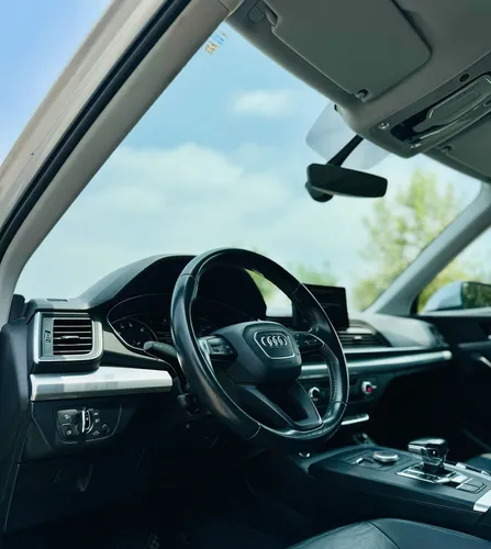 Audi Q5 2.0 L T Select Dsg