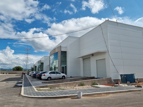 Imagen 4 de 13 de Naves Industriales En Venta Y Renta, Parque Industrial Spart