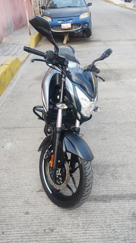 Motocicleta Bajaj Pulsar Ns200 2024