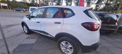 Imagen 9 de 14 de Renault Capture Life 1.6 2018 Nueva Impecable Papeles Ok V