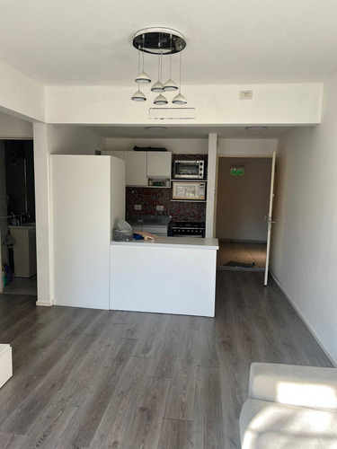 Departamento 2 Ambientes En Caballito, Frente A Plaza Aramburu
