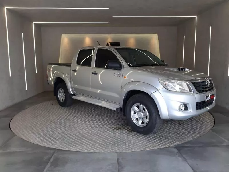 Toyota Hilux 3.0 Std 4x4 Cd