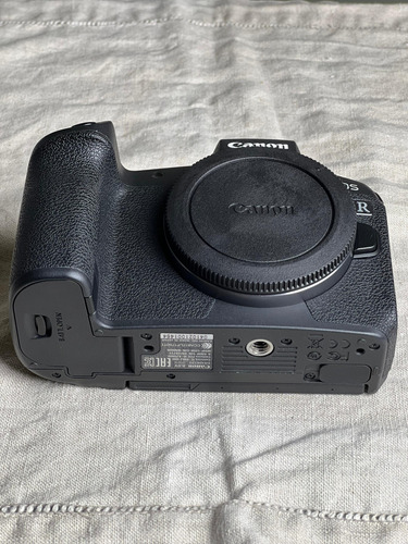 Camara Canon Eos R 