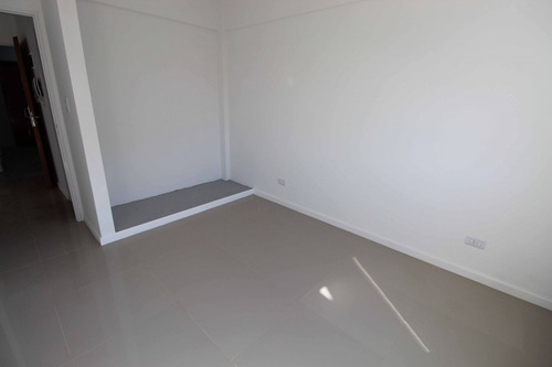 Imagen 8 de 14 de Departamentos 2 Ambientes En Comodas Cuotas//