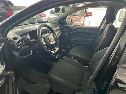 Fiat Cronos 1.0 Flex 4p