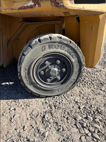 Autoelevador Cat Dp70 7000kg 5 Vias Cabinado Año 2008