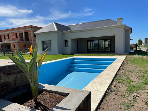 Imagen 4 de 17 de Casa - Canning (ezeiza)
