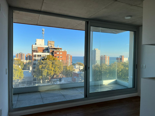 Imagen 7 de 30 de Venta Apartamento 2 Dormitorios Rentado Con Vista Al Mar Centro 01 Centro
