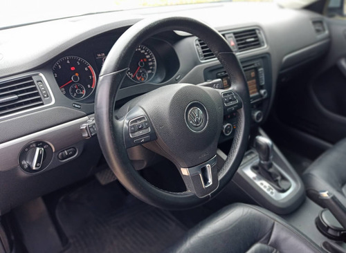 Imagen 11 de 15 de Volkswagen Vento 2.0 T Sportline Dsg L11 2014