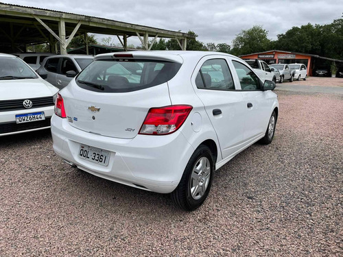 Imagem 4 de 8 de Chevrolet Onix 1.0 Mpfi Joy 8v Flex 4p Manual