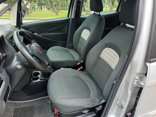 Fiat Idea 1.6 16v Essence Flex 5p