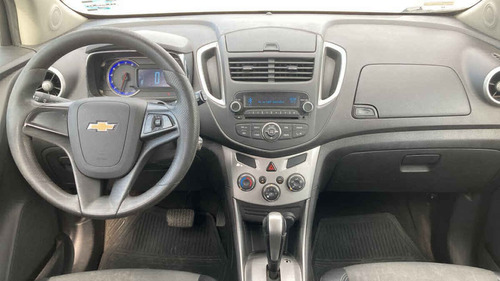 Imagen 12 de 15 de Chevrolet Trax 2015 5p Lt L4/1.8 Aut