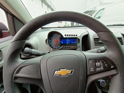 Imagen 9 de 12 de Chevrolet Sonic Lt Aut 2015