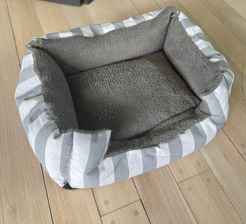 Imagen 4 de 6 de Cama Moises Para Perros Comoda Mullida Desmontable 60x50
