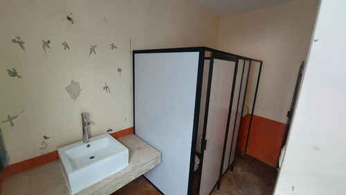 Excelente Local Comercial En Prolongaciòn De Paseo De Montejo