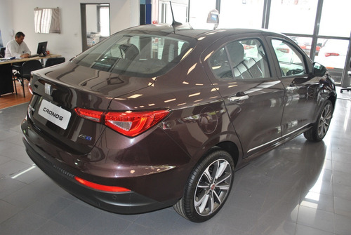 Imagen 5 de 15 de Fiat Cronos 1.8 16v Precision At6 Pack Premium
