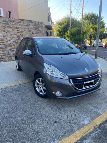 Peugeot 208 1.5 Allure Touchscreen