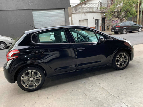 Peugeot 208 1.6 Feline 2013