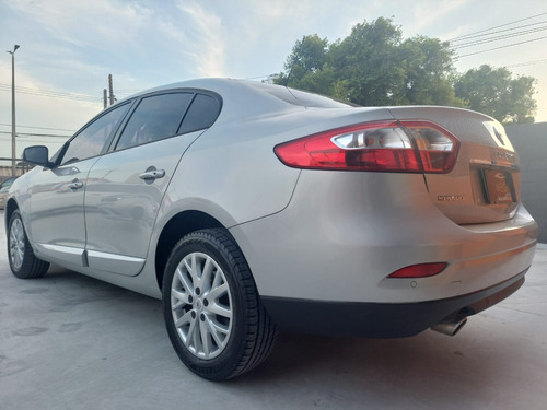 Renault Fluence 2.0 Dynamique Hi-flex 4p