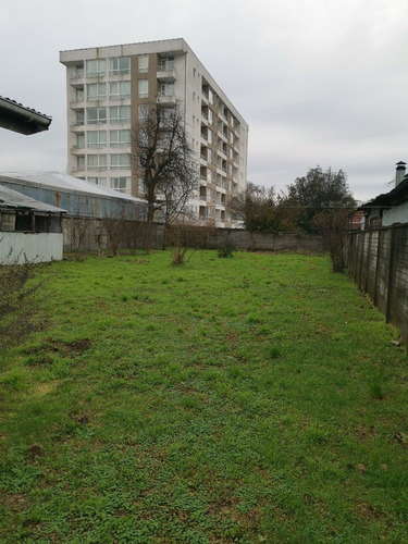 Sitio Con Construcción Ligera A Pasos De San Martin