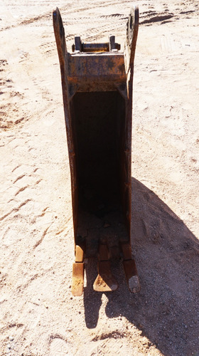 Accesorio Para Retroexcavadora Bote Chico