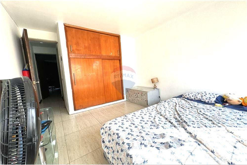 Primer Piso, 3 Dorm + Estac, Buena Ubicación