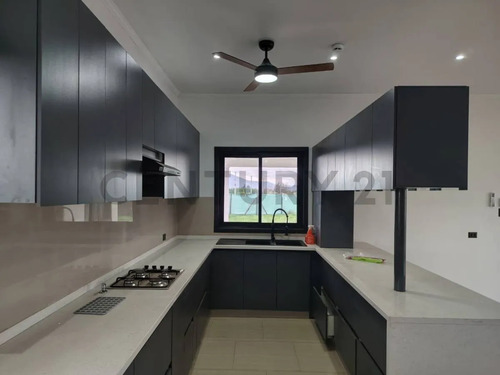 Se Vende Parcela Con 2 Casas En Talagante