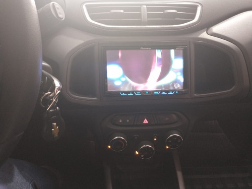 Imagem 3 de 10 de Chevrolet Onix 2014 Lt 1.4 Gnv