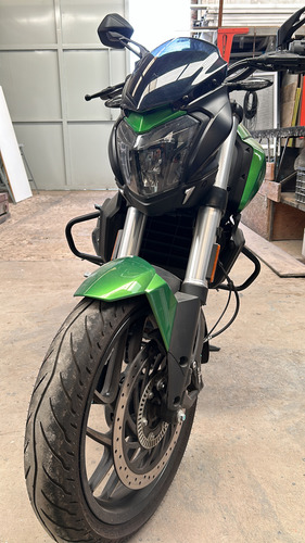 Dominar 400 40 Hp 3500 Km Excelente Estado Vtv Al Día