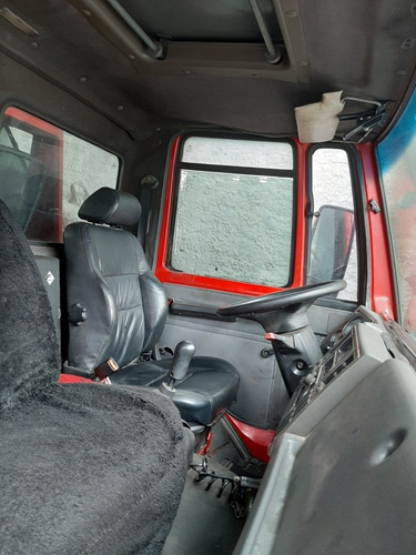 Imagem 5 de 12 de Ford Cargo 814