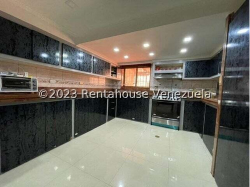 Oportunidad Unica: Vendo Casa Full Equipada En Judibana, Incluye Local Comercial. Cod.24-12086.