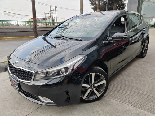 Kia Forte 2.0 Hb 5 p Sx Mt