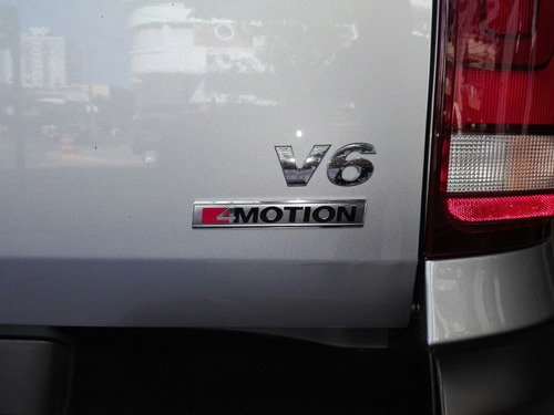 Imagen 3 de 12 de Volkswagen Amarok Confortline 3.0 V6 2022