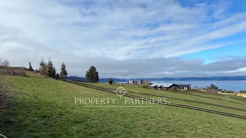 Sitio Con Vista Y Acceso Al Lago Ranco