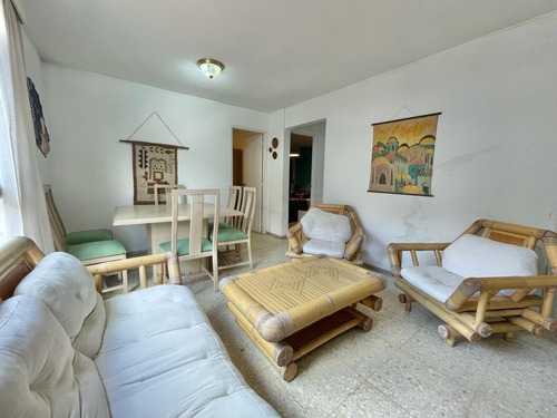 Imagen 1 de 9 de Venta Departamento Muy Luminoso En El Barrio De Villa Urquiza