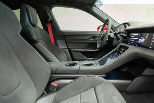 Porsche Taycan 2023